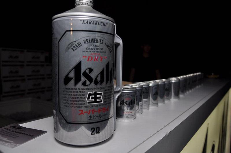Bia bom Asahi