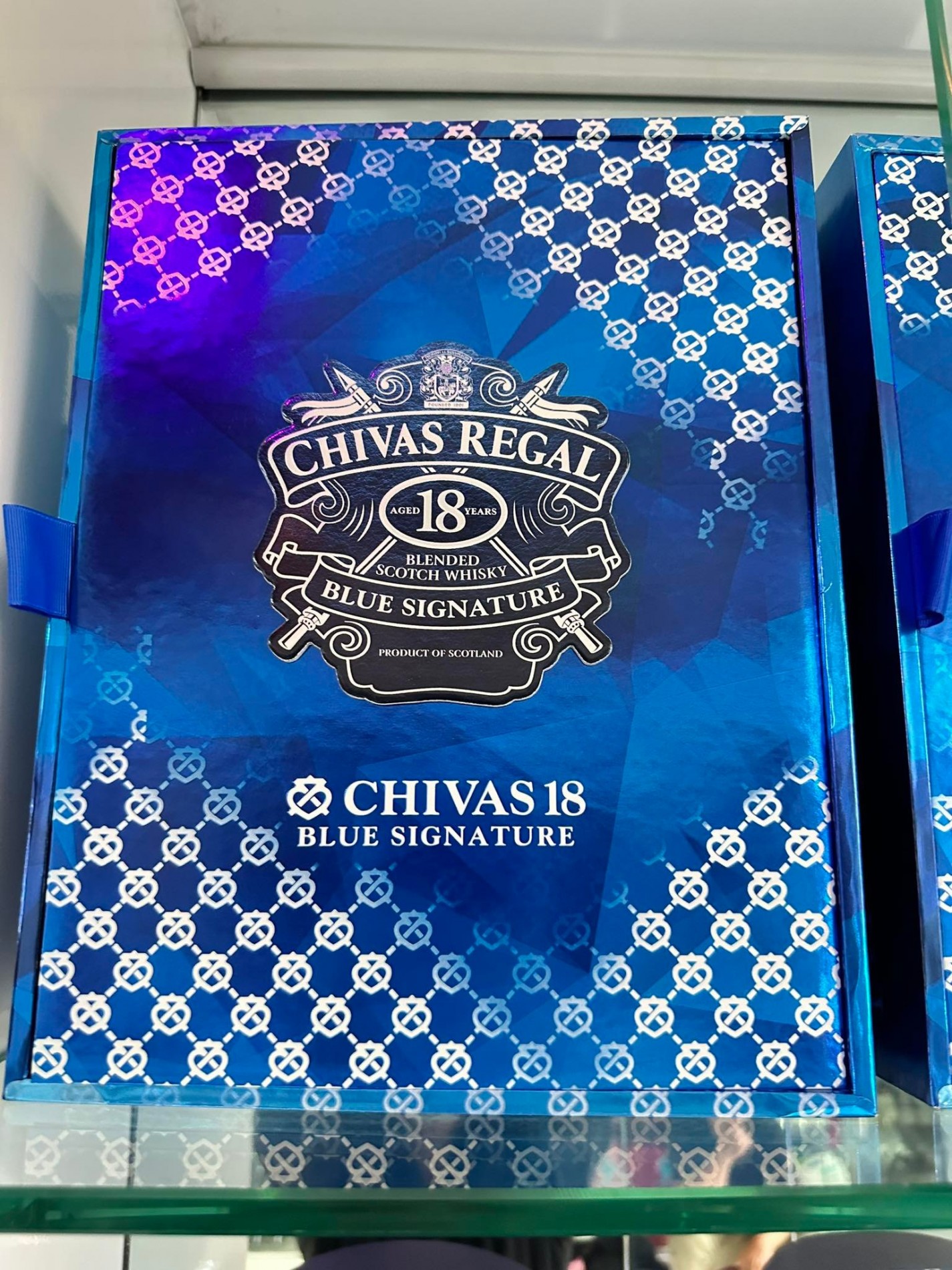 Chivas 18 hộp quà 2023