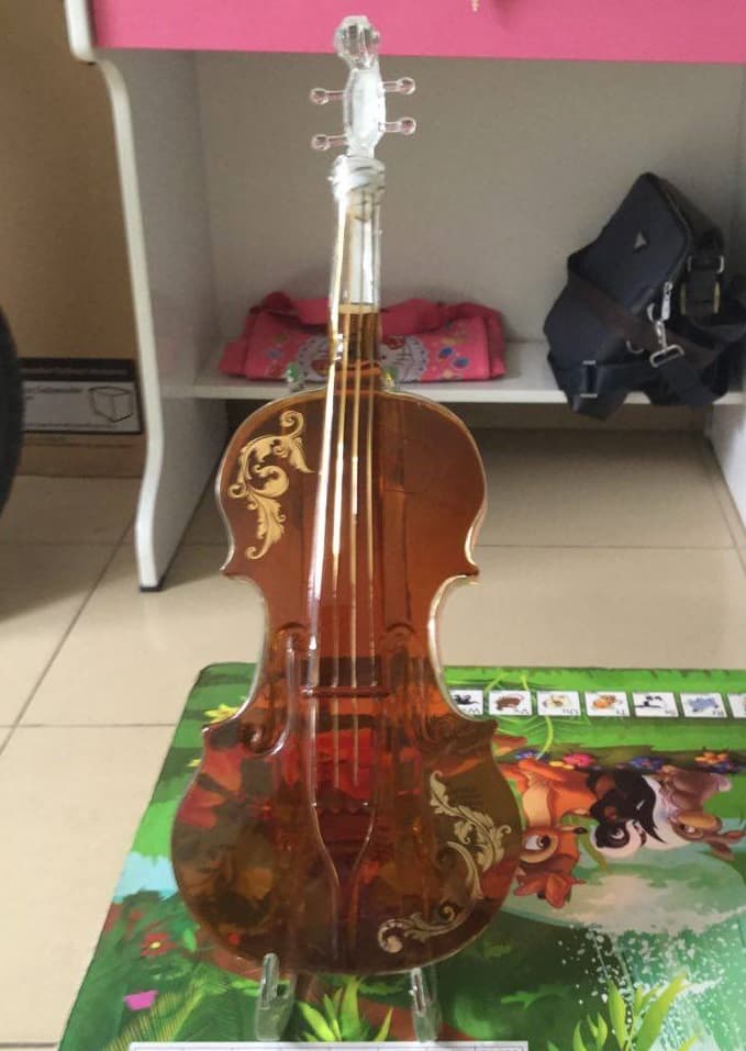 Rượu Đàn Violin