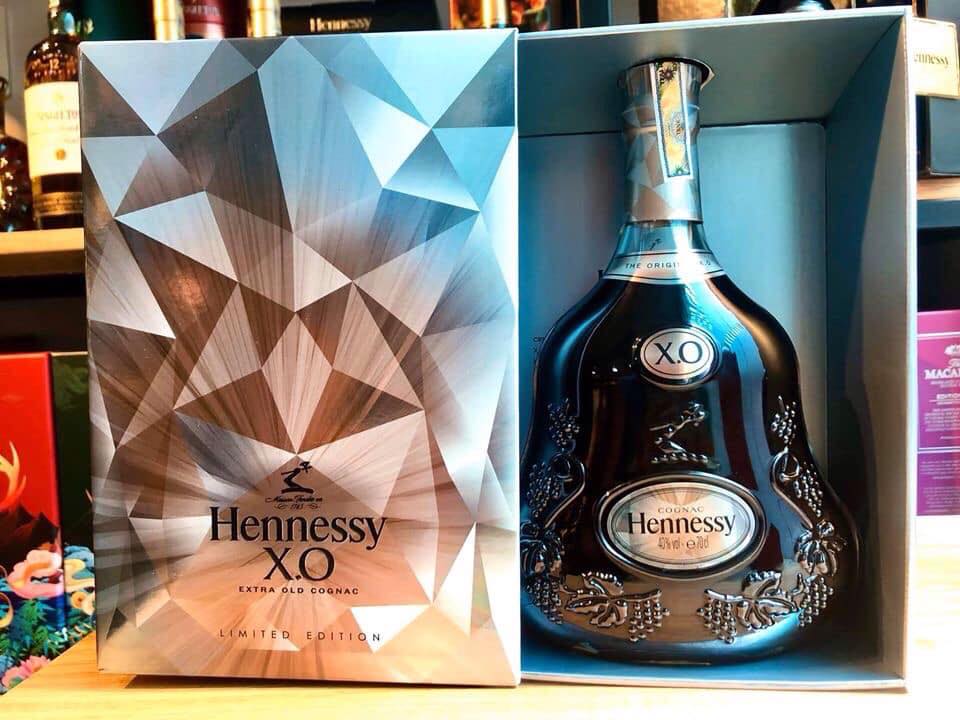 Hennessy XO hộp quà 2020