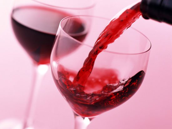 Rượu vang đỏ tốt cho người lười vận động