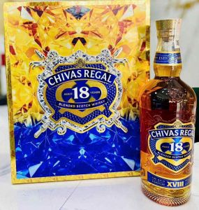 Chivas Regal 18 hộp quà 2026